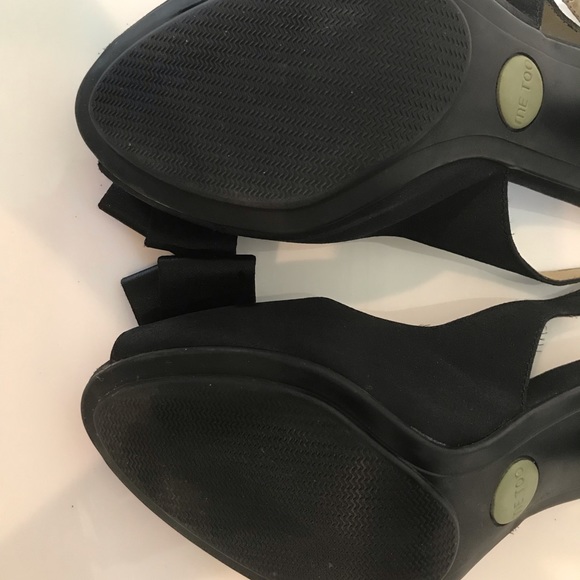 Me Too Jeanette Pump Heel - Black Size 7 - Picture 5 of 8